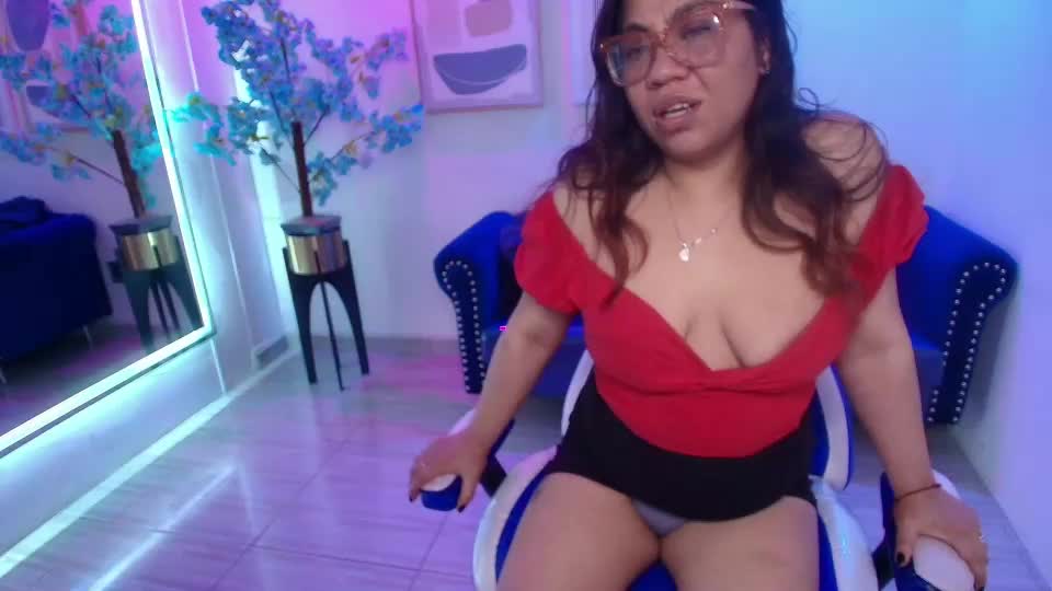 silvana_lane Webcam Chat August 18, 2026