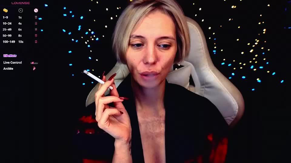 blond_ice_ann Webcam Chat August 19, 2026