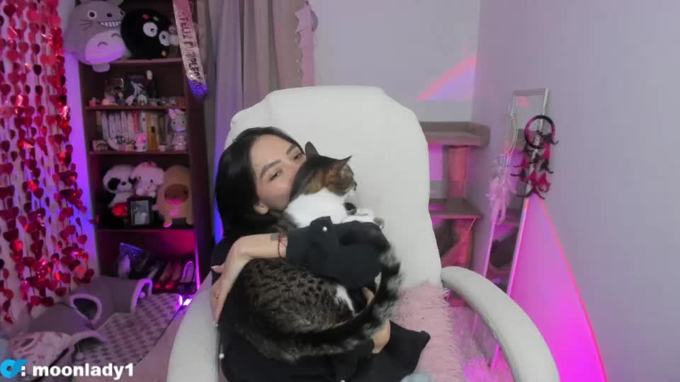 moonlady_ Webcam Chat August 19, 2026