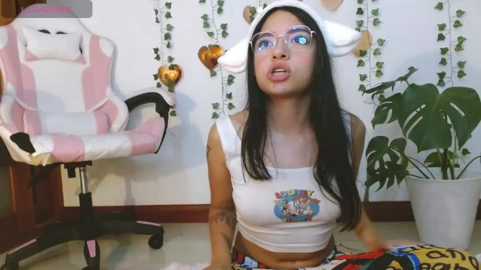 hellokitty_valery1 Webcam Chat August 19, 2026