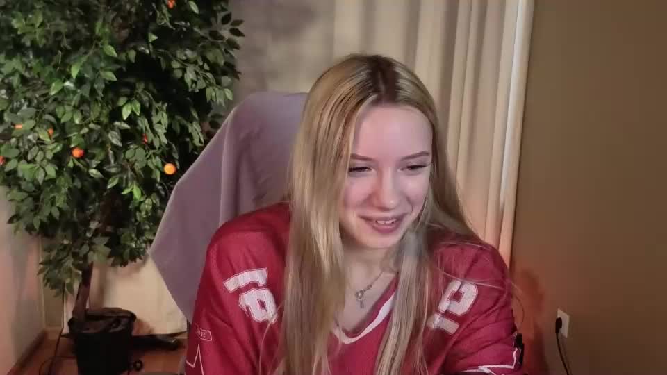 katt_yy Webcam Chat August 19, 2026