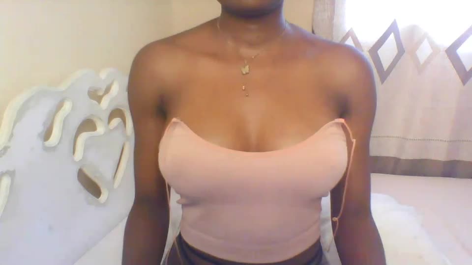 petiteediva Webcam Chat August 19, 2026