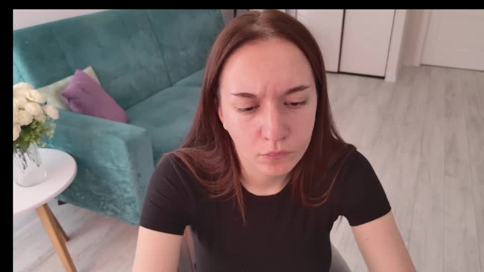 ola_queen Webcam Chat August 19, 2026