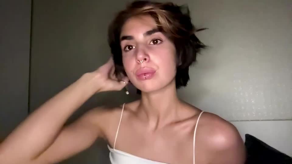 sheryllmafua Webcam Chat August 19, 2026