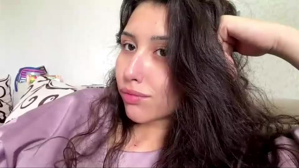 eleanorefrens Webcam Chat August 19, 2026