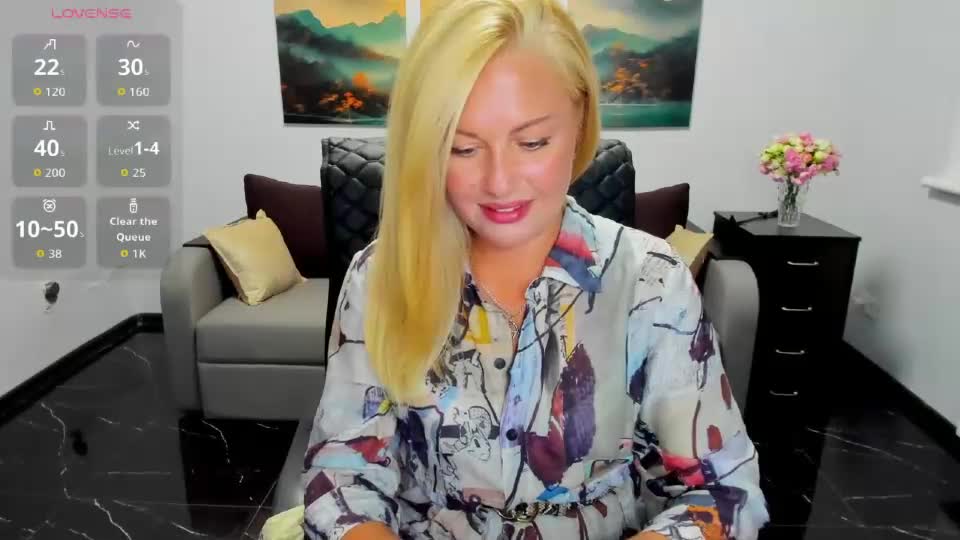 mira_whitme Webcam Chat August 19, 2026