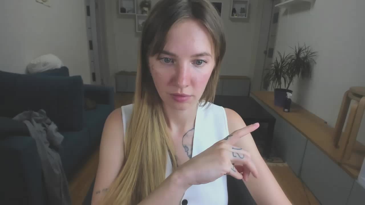 mel-collins Webcam Chat August 19, 2026