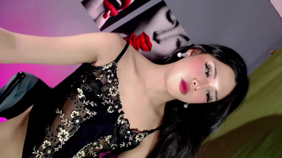 hot_laura69 Webcam Chat August 19, 2026