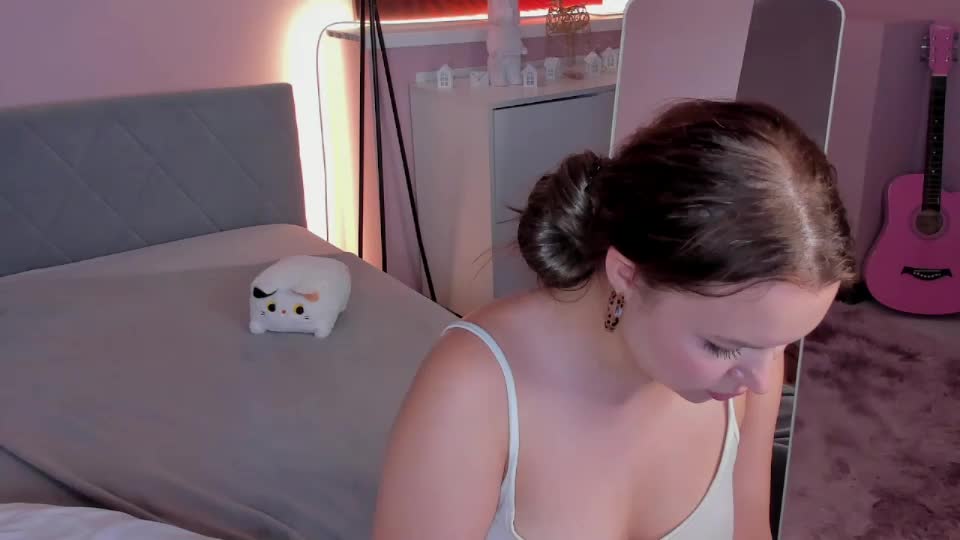 serinella Webcam Chat August 19, 2026