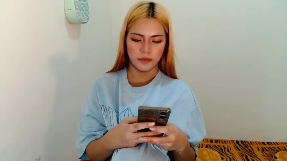 zairaaaaa Webcam Chat August 19, 2026