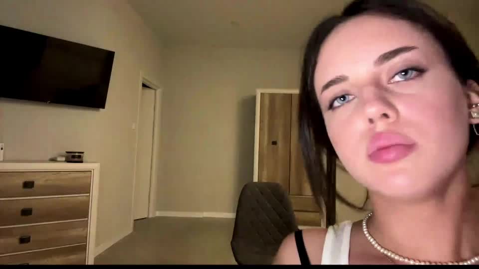 farrahburde Webcam Chat August 19, 2026