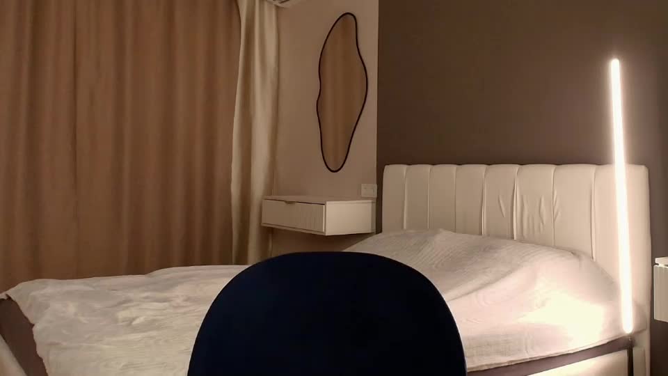 uriyani Webcam Chat August 19, 2026