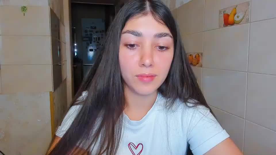 adrianakuiper Webcam Chat August 20, 2026