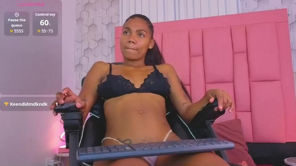 emelysweett Webcam Chat August 20, 2026