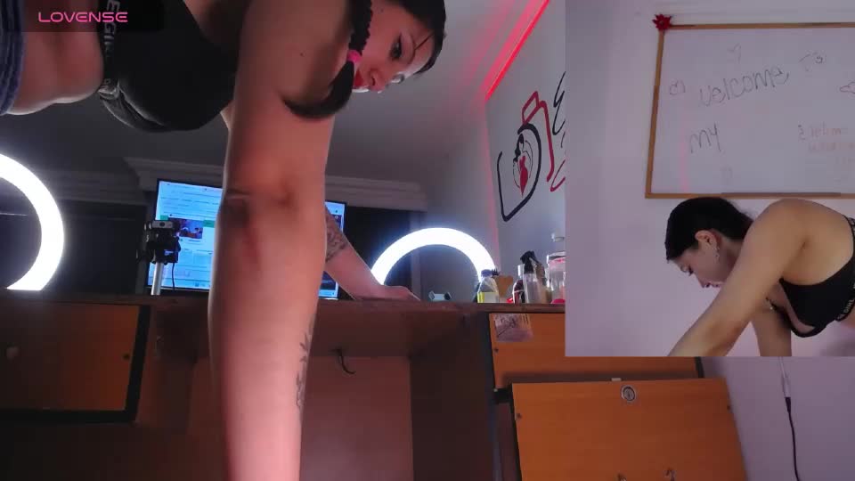 jadeadamsxx Webcam Chat August 20, 2026
