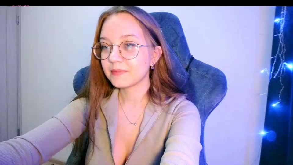 vivivivikkie Webcam Chat August 20, 2026