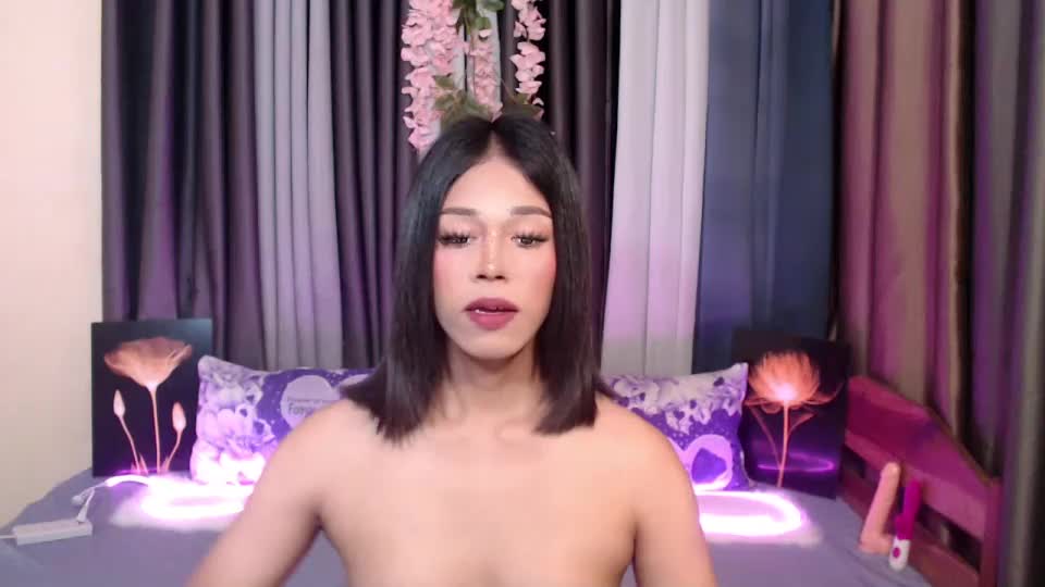 urlovely_jemma Webcam Chat August 20, 2026