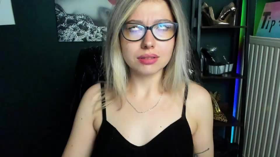 heidi_pleasure Webcam Chat August 20, 2026