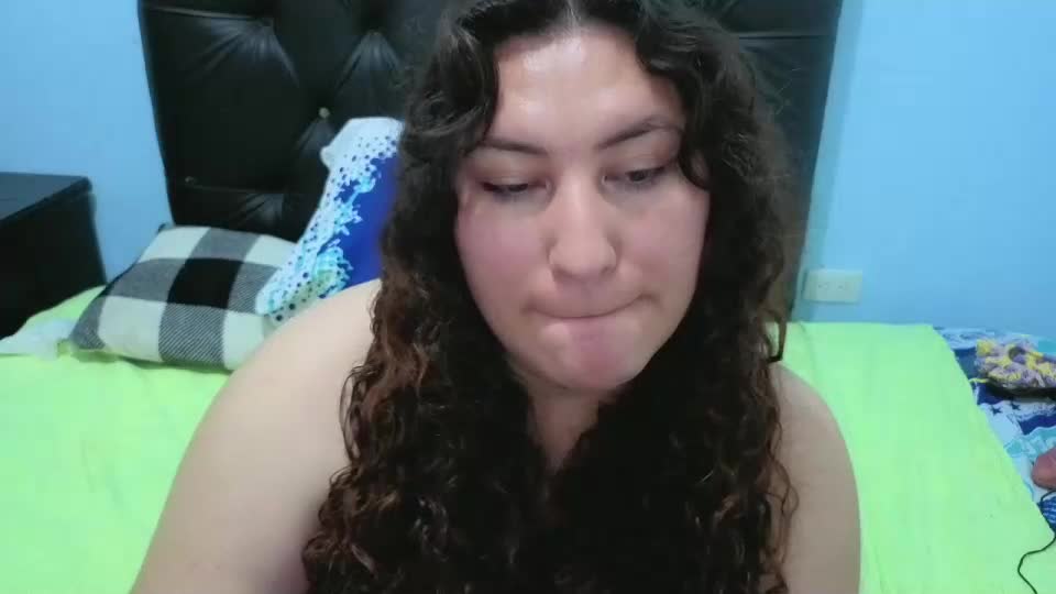 catalinamarpi45 Webcam Chat August 20, 2026