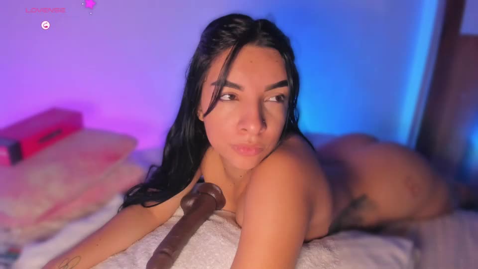 aylinz Webcam Chat August 20, 2026