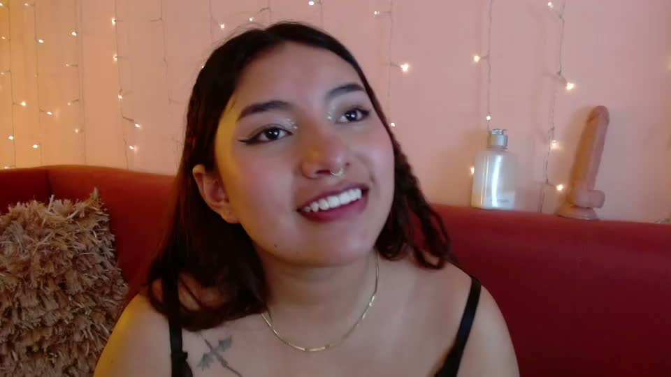 incredible_foxxy Webcam Chat August 20, 2026