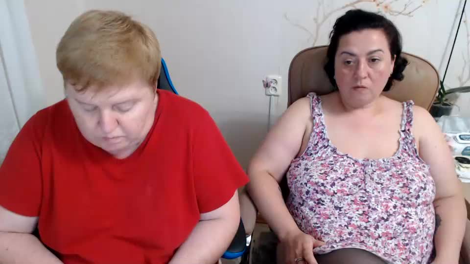 hotfiremommy Webcam Chat August 20, 2026