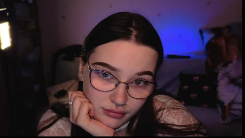 mii___mii Webcam Chat August 20, 2026