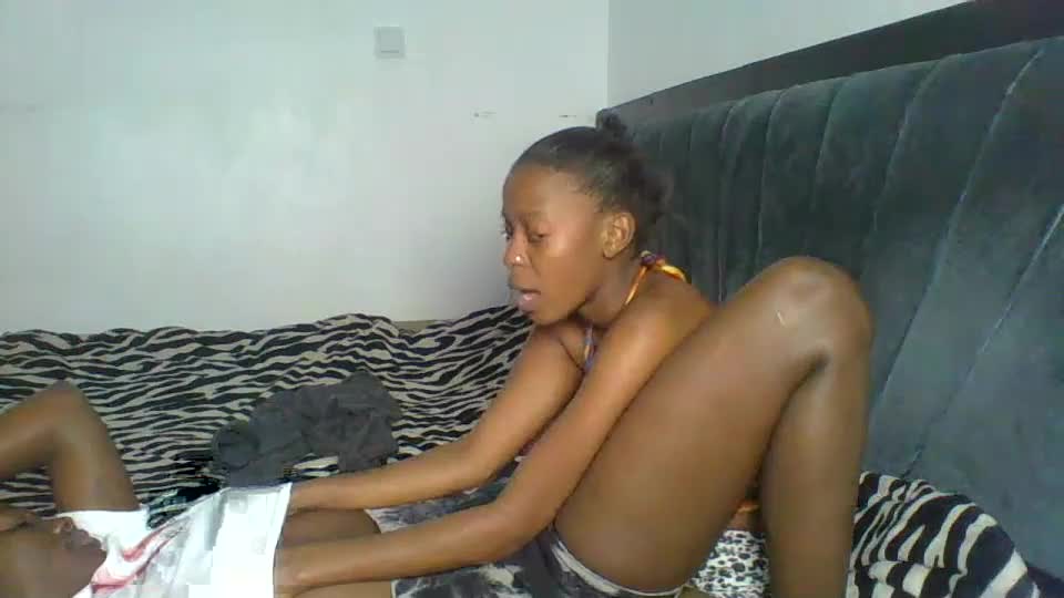 peach_ebonny Webcam Chat August 21, 2026