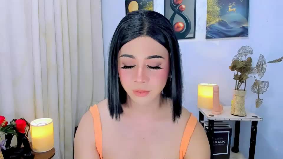 expensive_elise Webcam Chat August 21, 2026