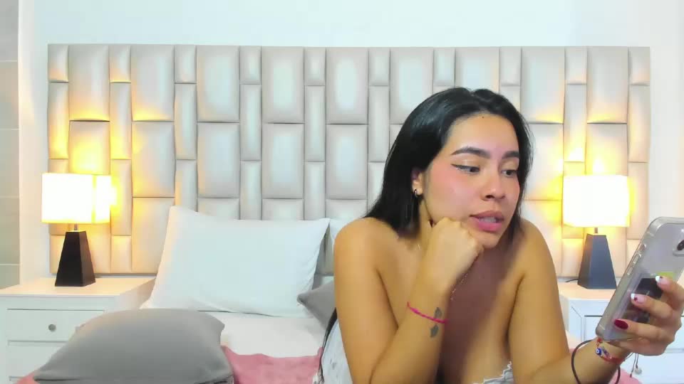 katy_and_paola Webcam Chat August 22, 2026