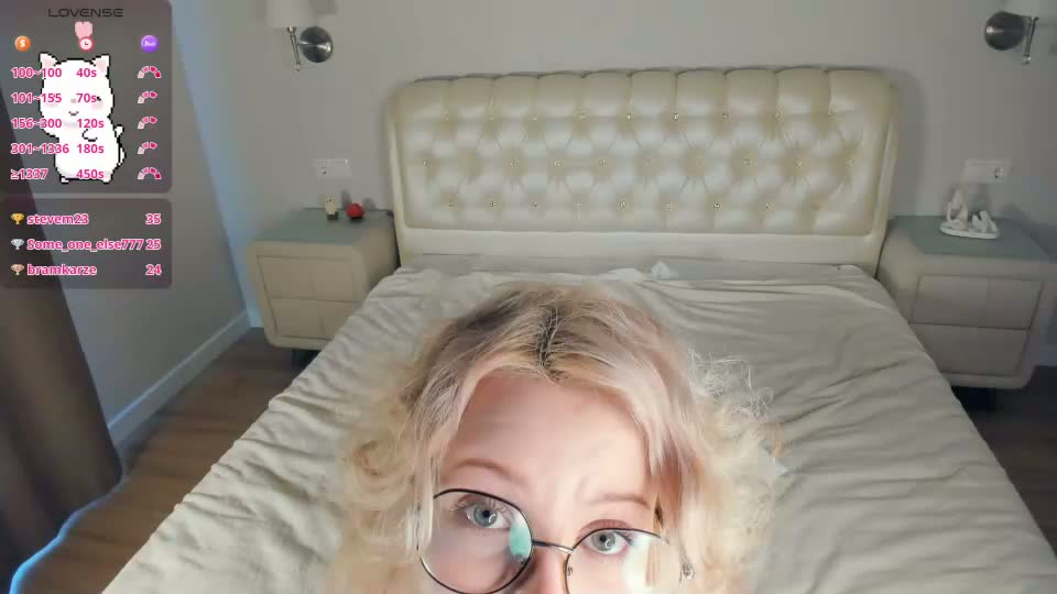 nelly_gloss Webcam Chat August 22, 2026