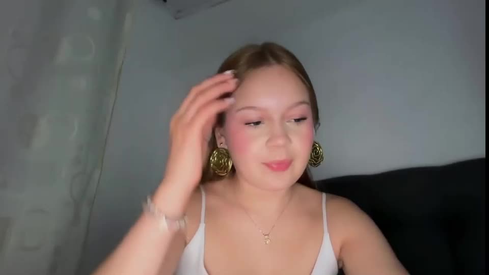 missalannahmm Webcam Chat August 23, 2026