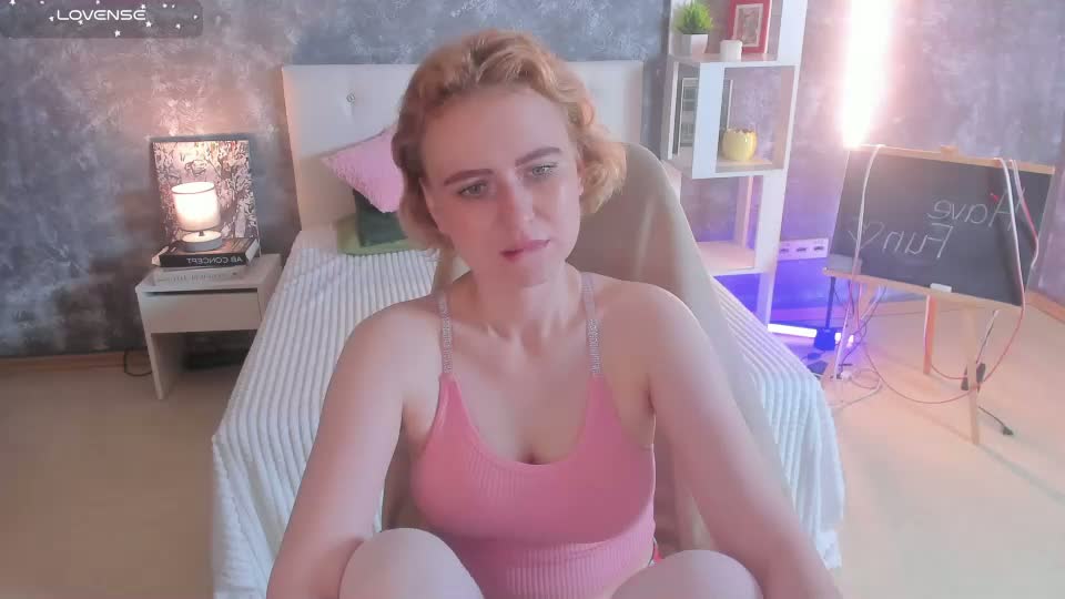 shiny_lisss Webcam Chat August 23, 2026