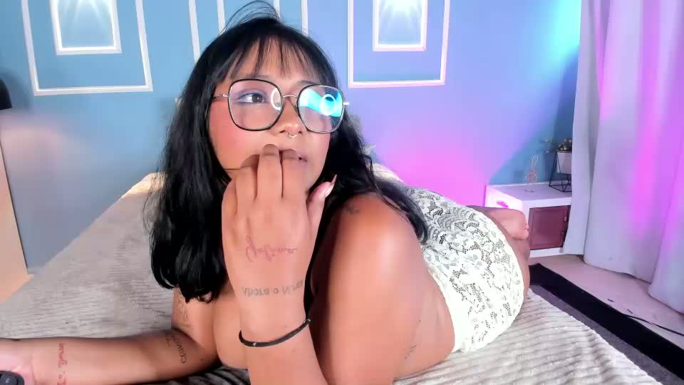 isabella_zc Webcam Chat August 23, 2026