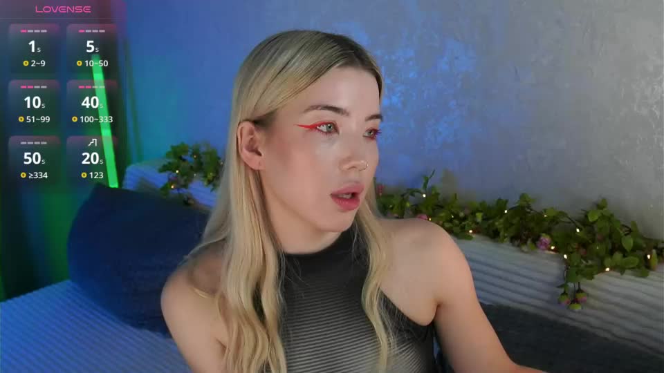 lindathackerr Webcam Chat August 23, 2026