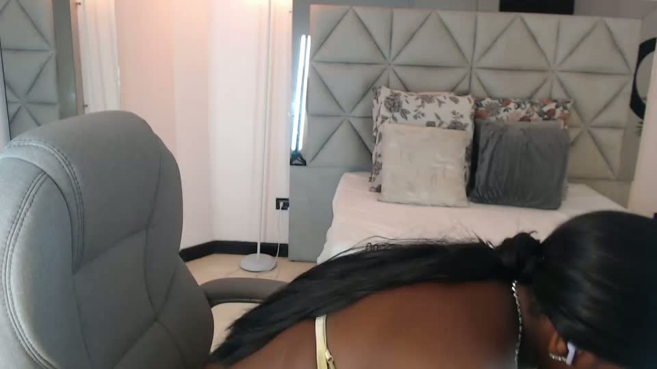 maiacharris_ Webcam Chat August 23, 2026