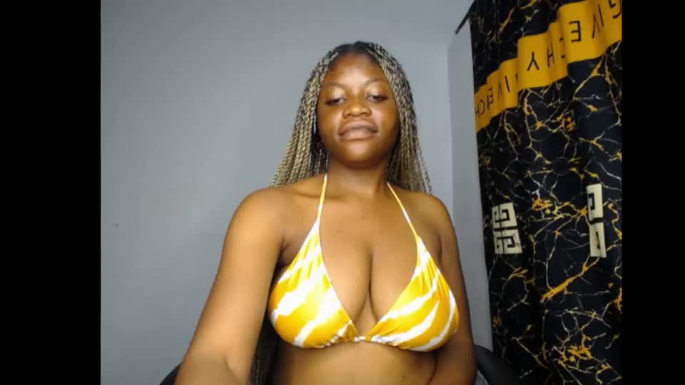 bellababy7 Webcam Chat August 23, 2026
