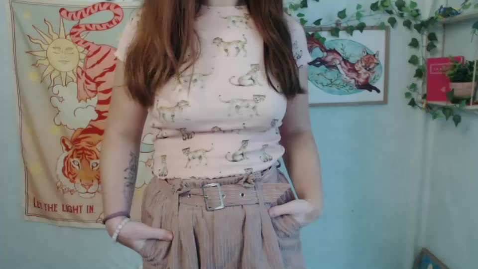 veryveryvery_shy Webcam Chat August 23, 2026