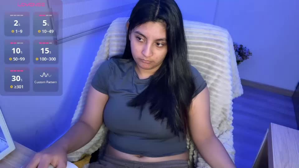 cloe_small08 Webcam Chat August 24, 2026
