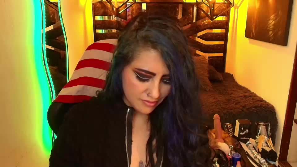 scarleth_bluee Webcam Chat August 24, 2026