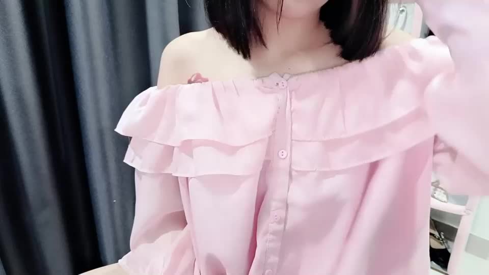 hellokitty_sexy Webcam Chat August 24, 2026