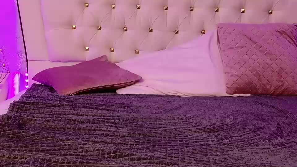 lunababe_ Webcam Chat August 24, 2026