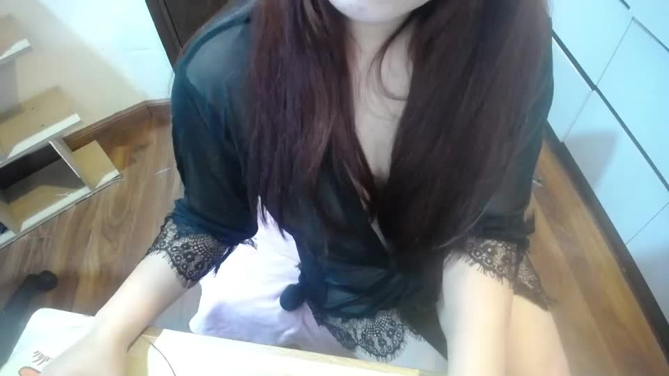 bearsuri Webcam Chat August 24, 2026