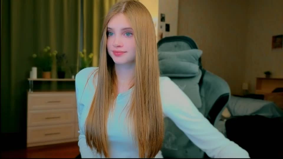 yourbeautyarya Webcam Chat August 24, 2026