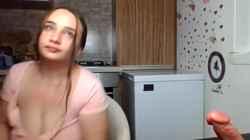 curvybombb Webcam Chat August 24, 2026