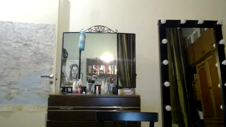 nadyagt Webcam Chat August 24, 2026