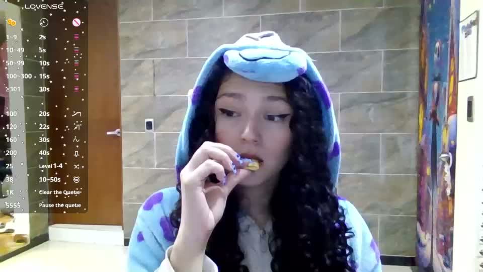 diamond_curls05 Webcam Chat August 24, 2026