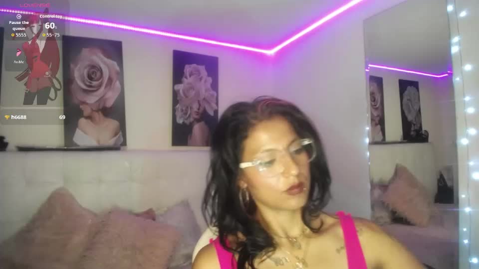 zarahbennet Webcam Chat August 24, 2026