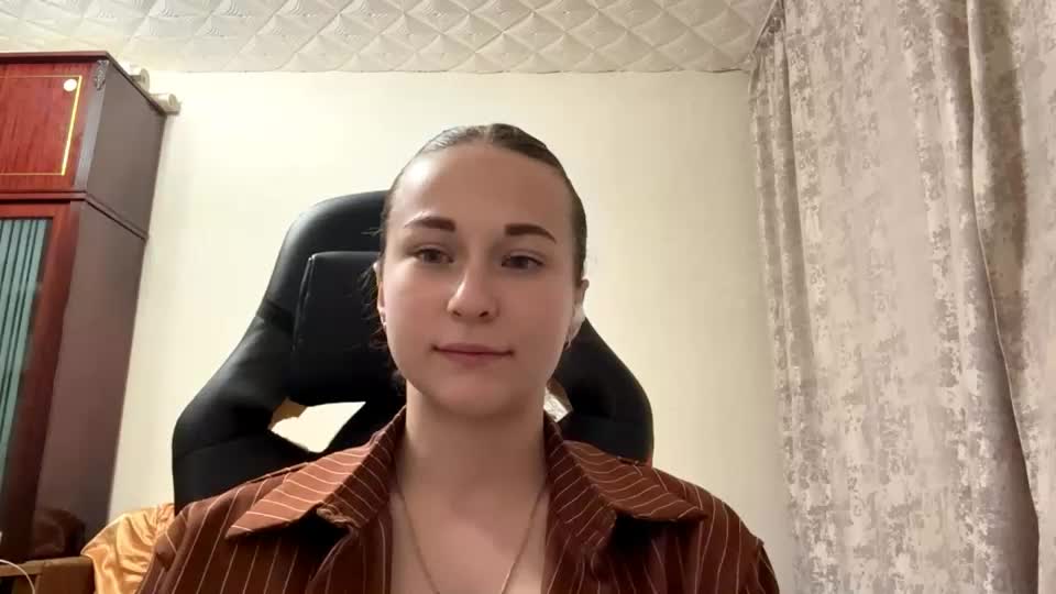 marlenahuit Webcam Chat August 24, 2026
