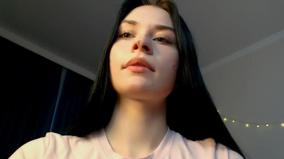 tina_charm Webcam Chat August 24, 2026